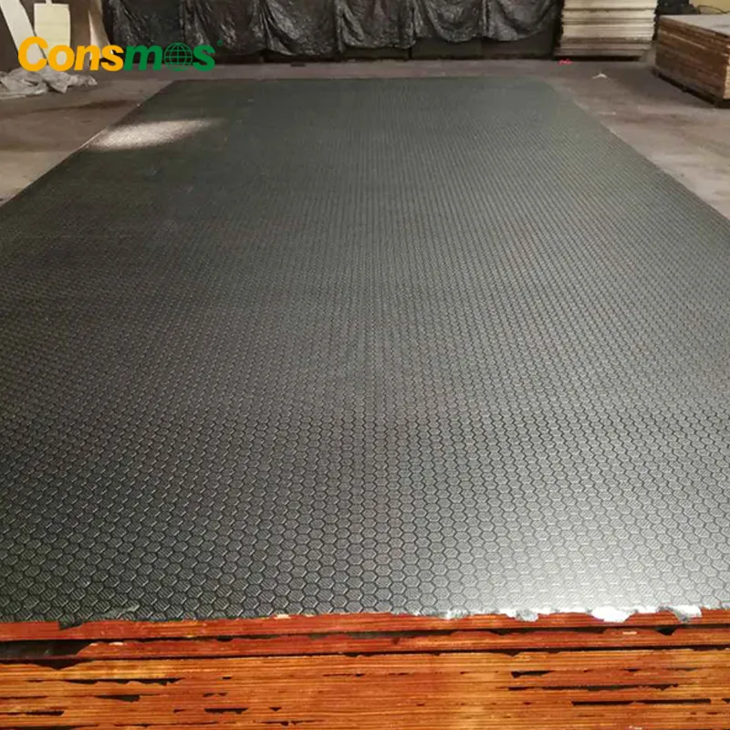 Wiremesh Plywood Display 1