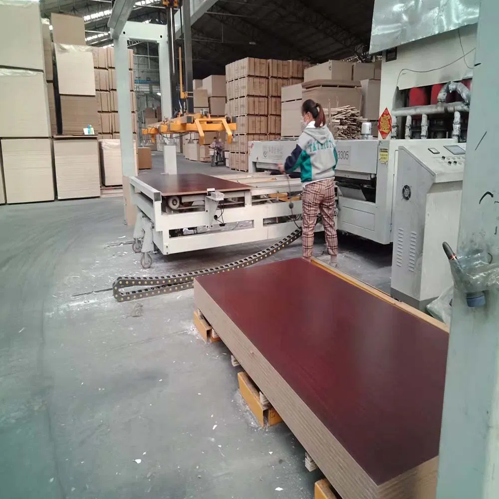 E0 E1 12mm 18mm Medium Density Fiberboard High Gloss UV / HDF / HPL Melamine MDF Board for Interior Decoration