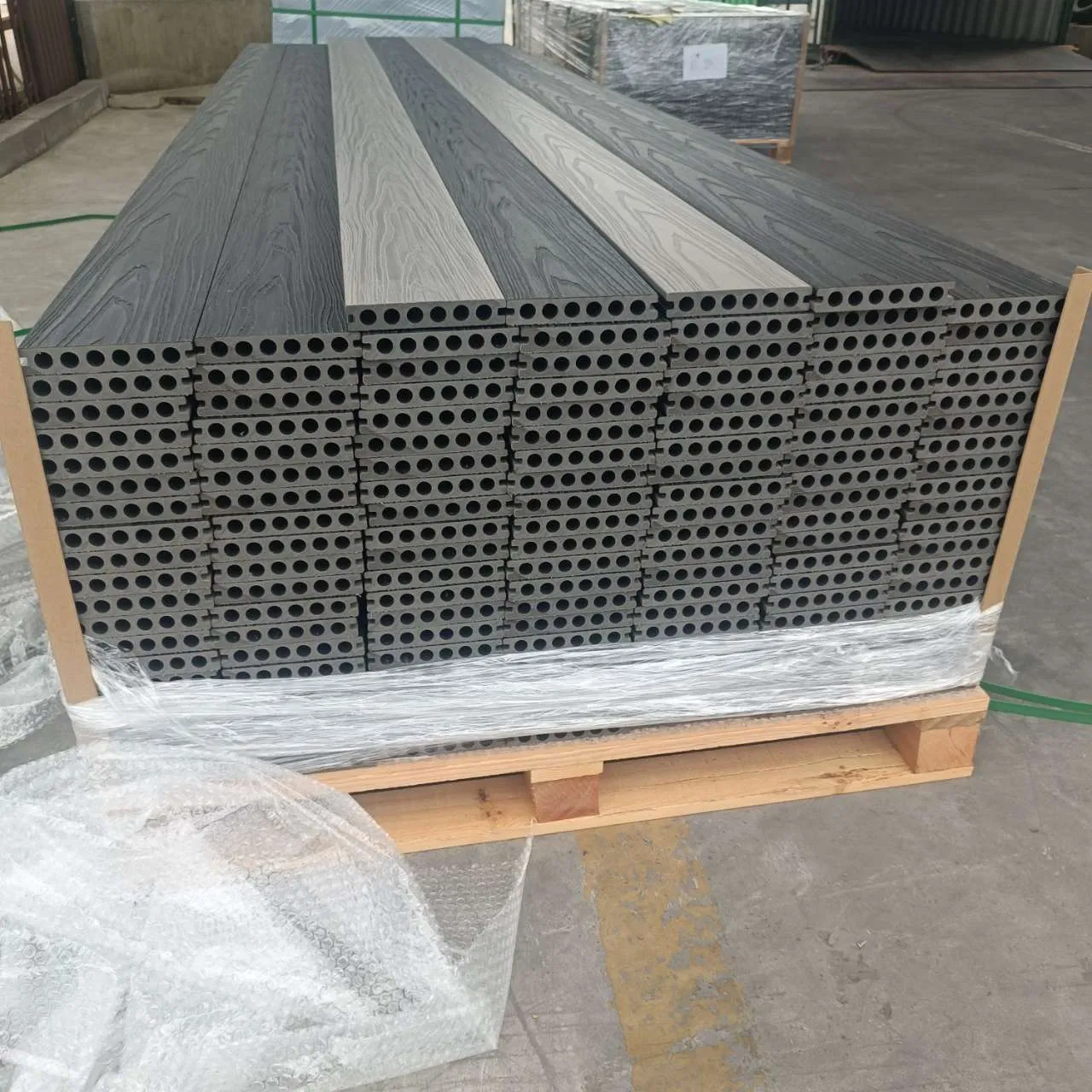 PE Groove Decking 140*25mm Wood Composite WPC Outdoor Decking