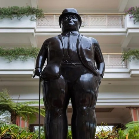 Custom Popular Modern Metal Contemporary Art Human Life Size Statue Bronze Fernando Bote Graden Sculpture