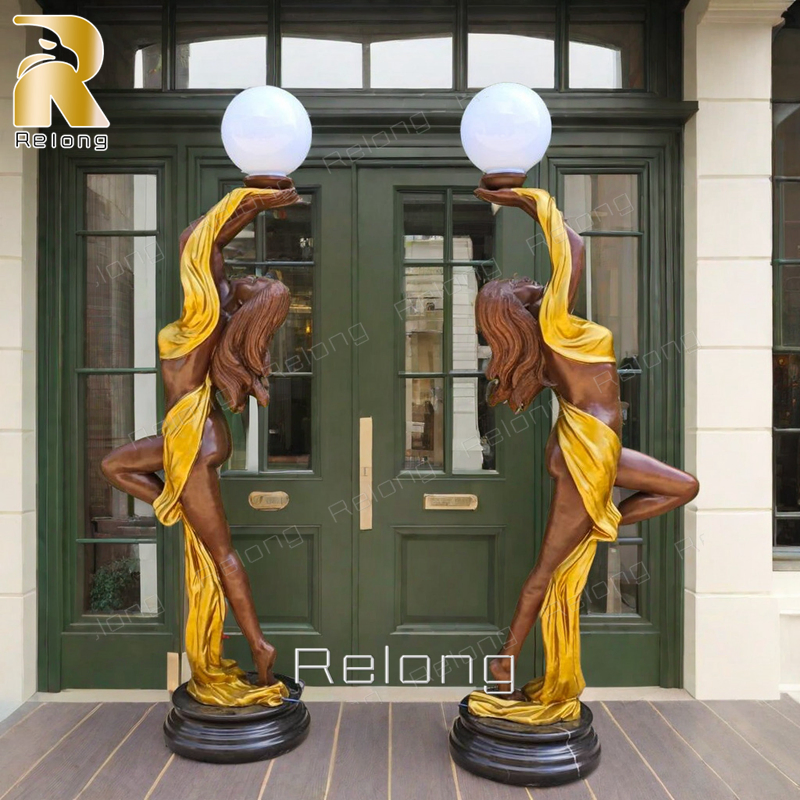 Indoor Home Decoration Life Size Bronze Lady Holding Lamp Sculpture