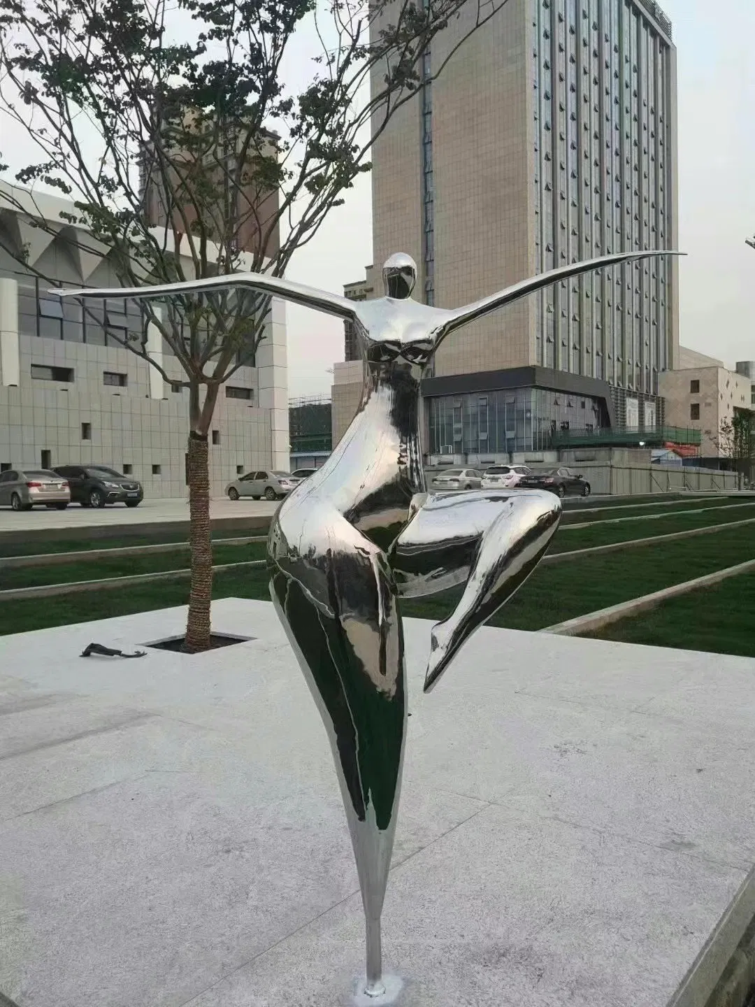 Stylish and Weather Resistant Garden Statues for Your Outdoor Oasis