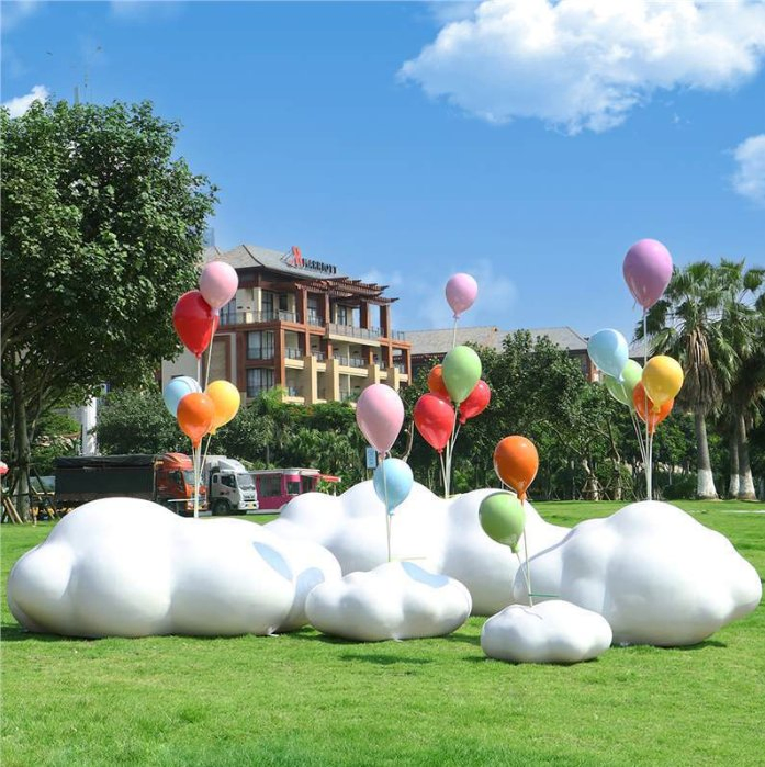 Cloud Shape Swing, Instagrammable FRP Photo Prop for Garden, Park Decor