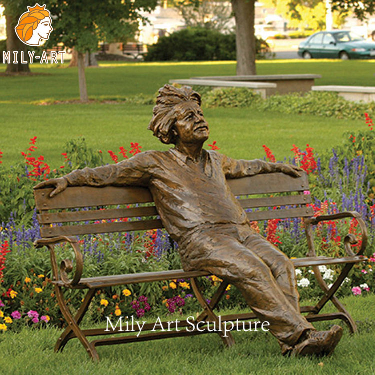 Hand Cast Custom Figure Statue Outdoor Life Size Bronze Albert Einstein Sitting on a Bench Sculpture