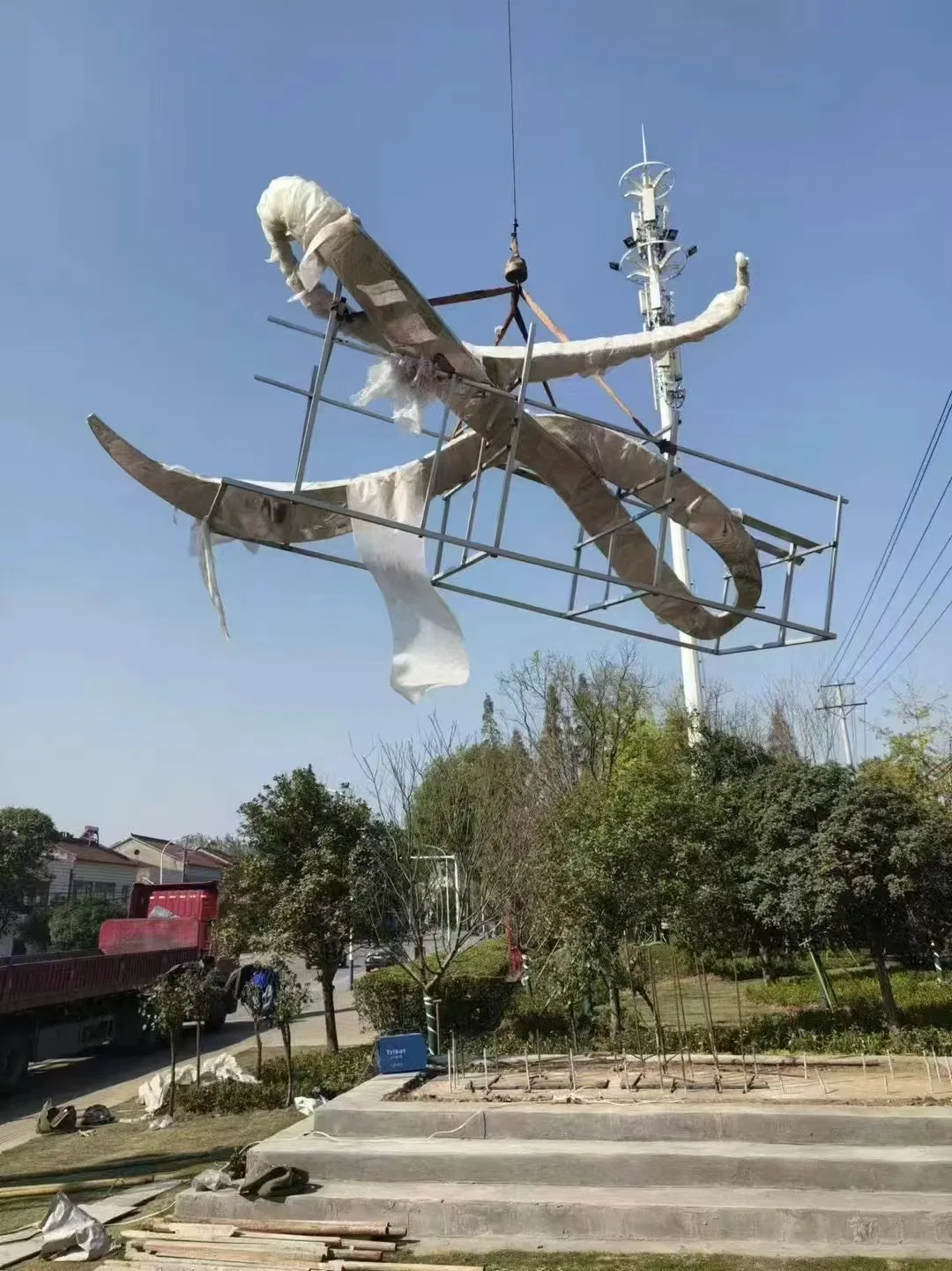 Stunning Public Landmark Art Sculpture for Urban Spaces