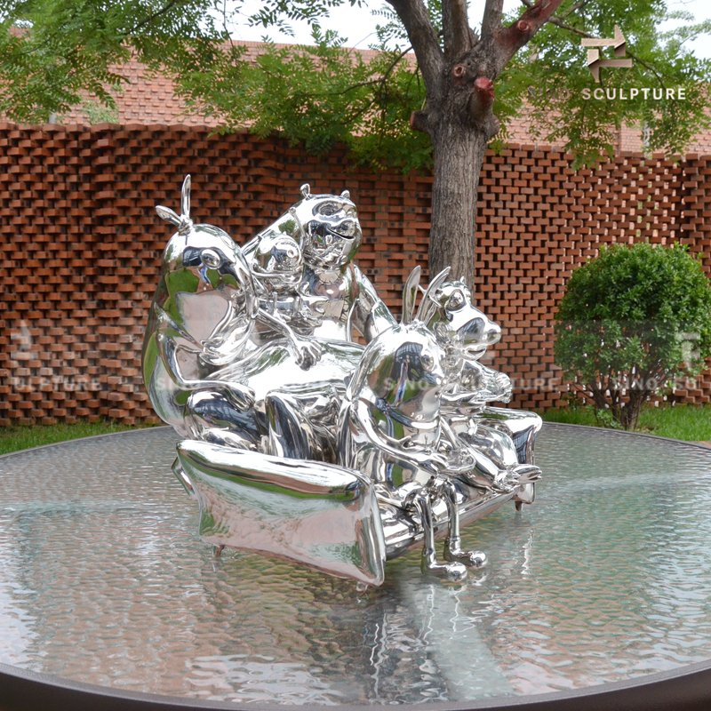 Cartoon Character Casting Stainless Steel Statue as Decoration