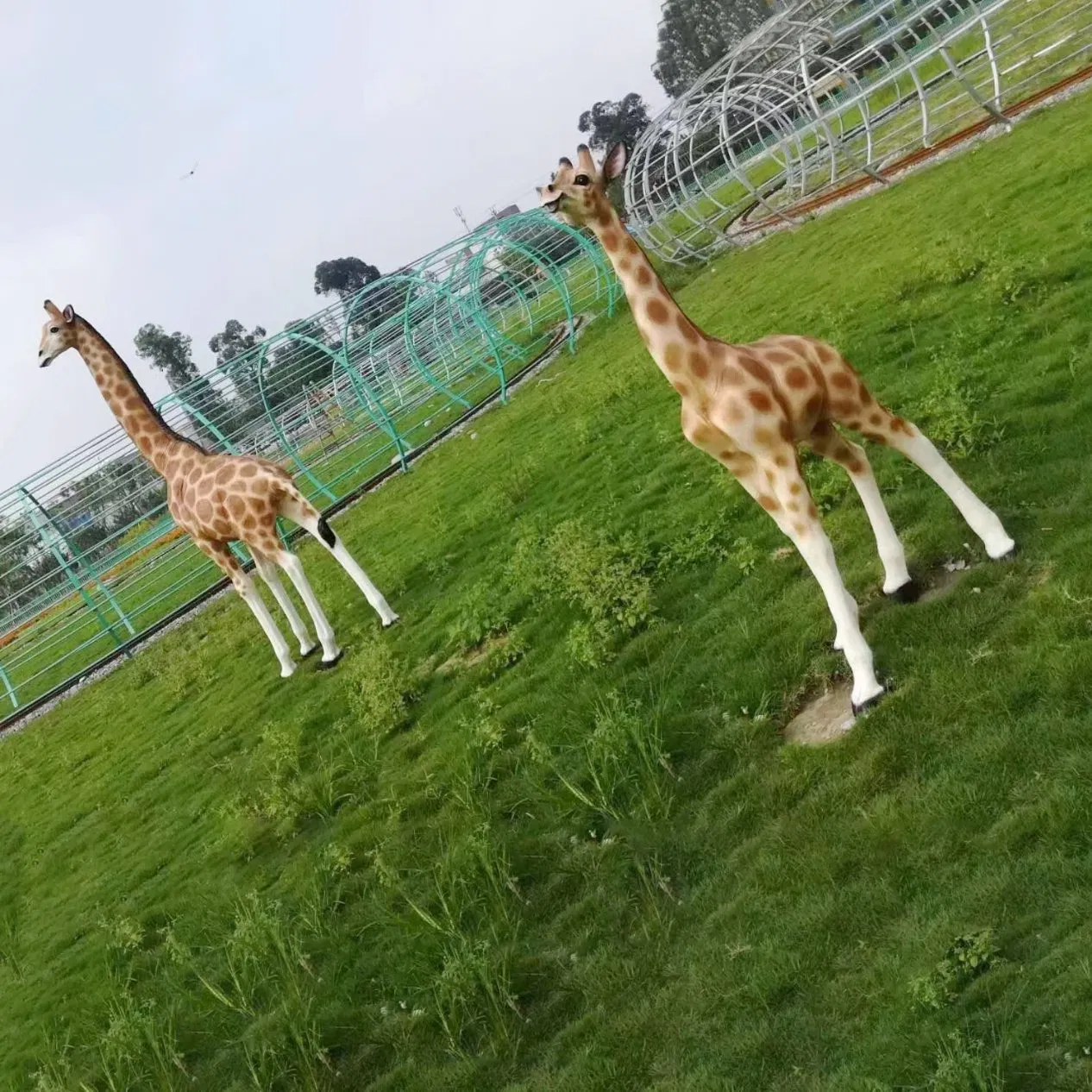 Support Customize Big Giraffe Party Props Resin Fiberglass Safari Animals Statues for Sale