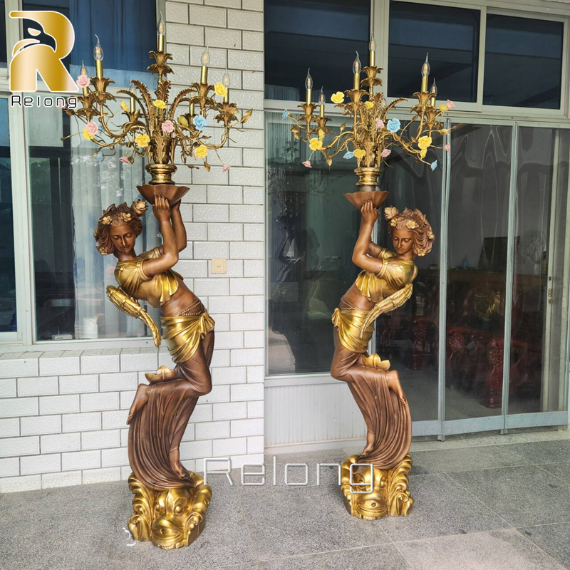 Indoor Home Decoration Life Size Bronze Lady Holding Lamp Sculpture