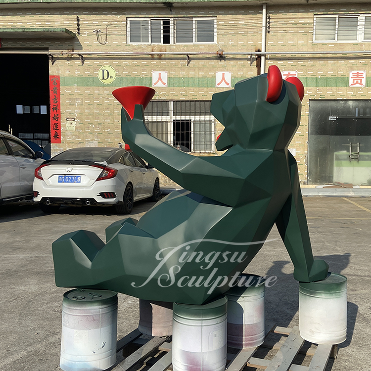 Outdoor Decor Resin Geometric Animal Sitting Green Bear Sculpture Fiberglass Big Funny Bear Statue