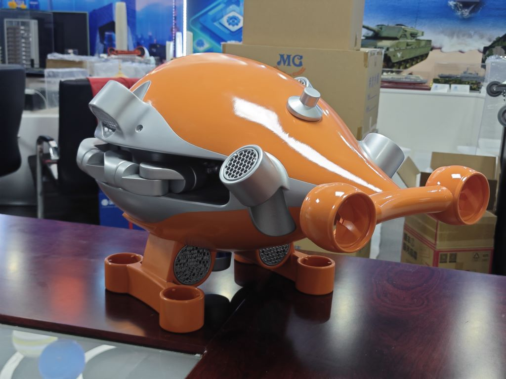 Decorative Outdoor Robot Sculpture by Heng Hui Model for Gardens