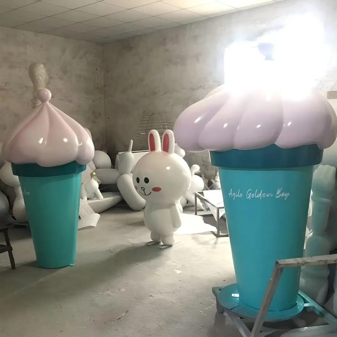 Outdoor Garden Fiberglass Decorative Animal Cartoon Frog Sculpture