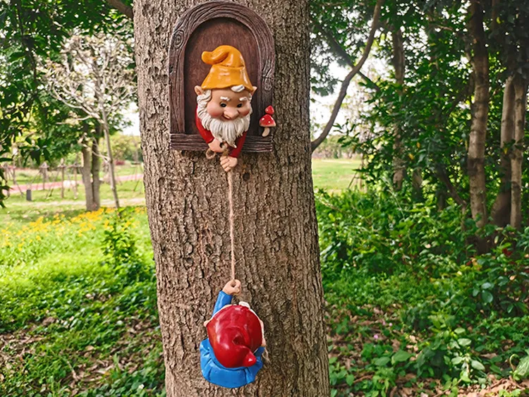 Gnome Detail 1