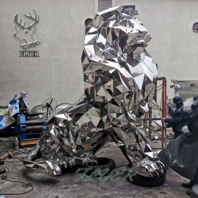 Outdoor Metal Animal Sculpture High Polished Stainless Steel Geometric Lion Statue