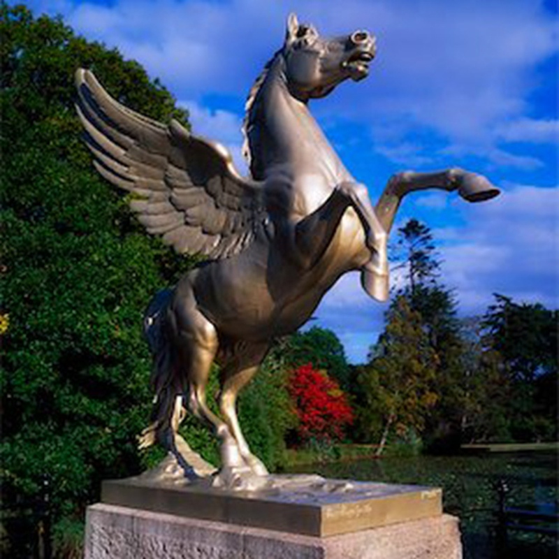 Elegant Animal Garden Design Custom Greek Bronze Pegasus Sculpture