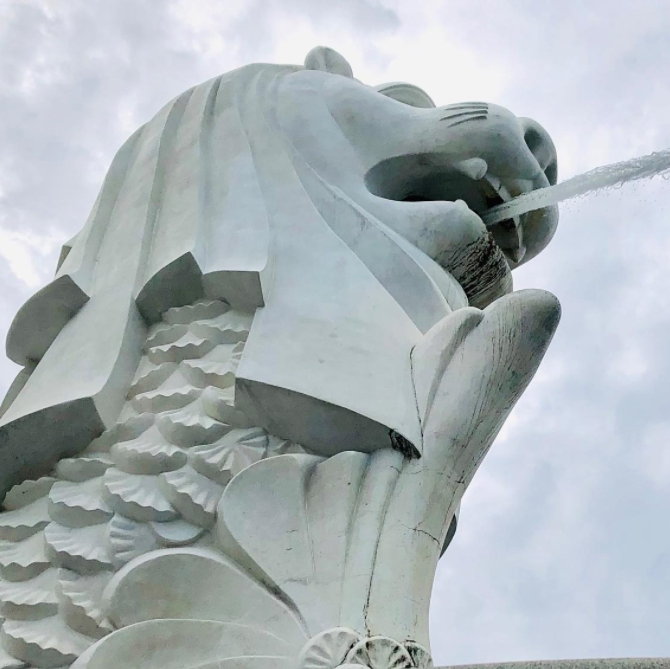 Outdoor Garden Decorative Hand Carved Marble Dragon Sculpture