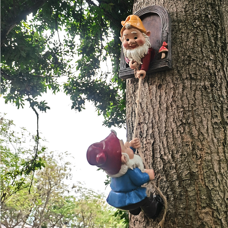 Two Resin Gnome Statues Climbing for Garden Yard Tree Wall Decoration
