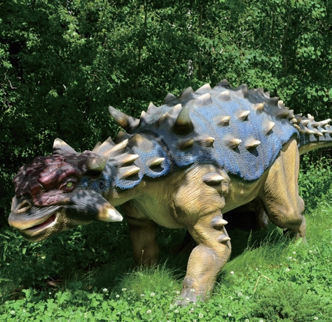 Giant Dinosaur Statue with Movement and Roaring Feature Display