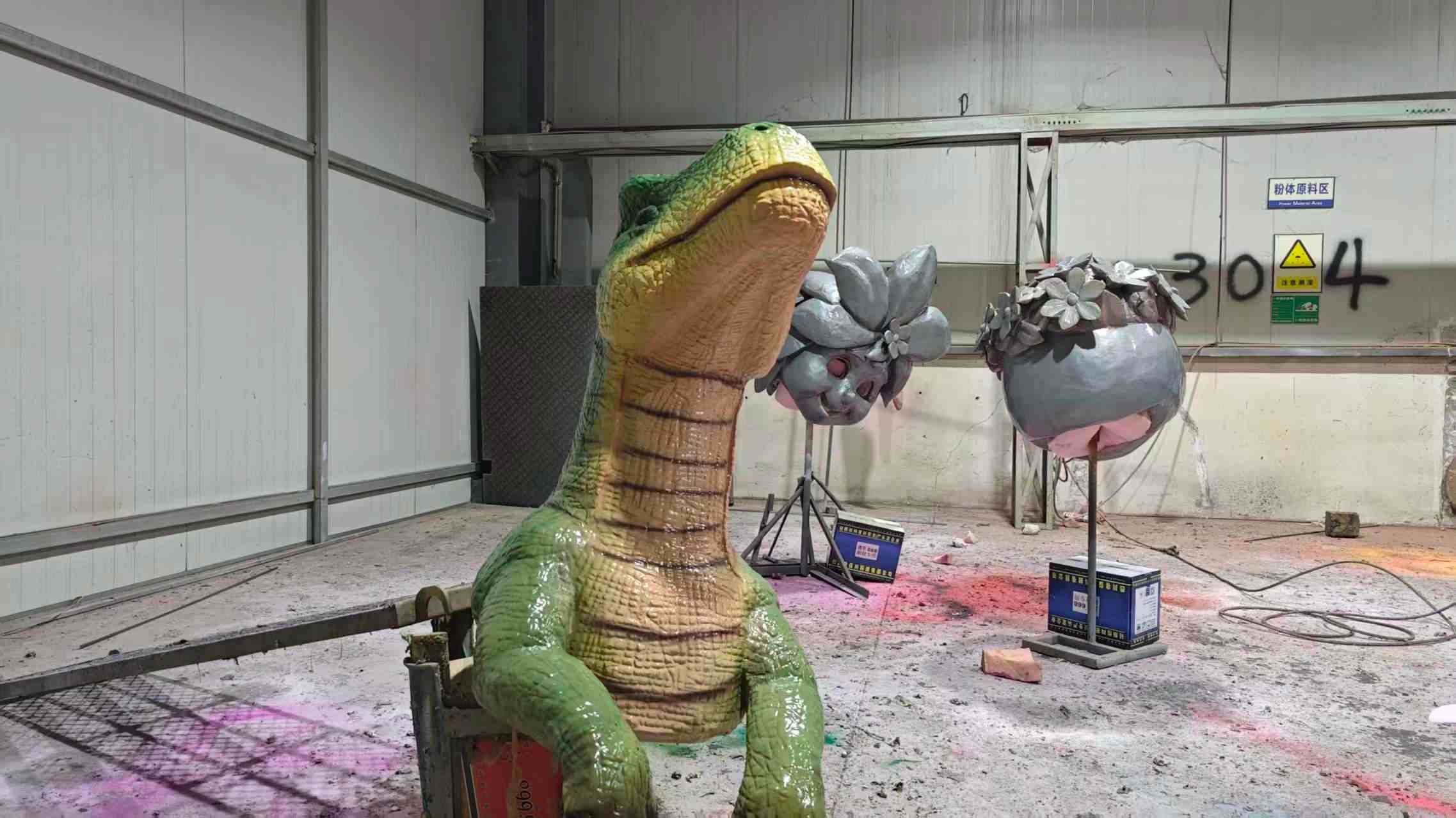 Coloring and painting decorative home accessories