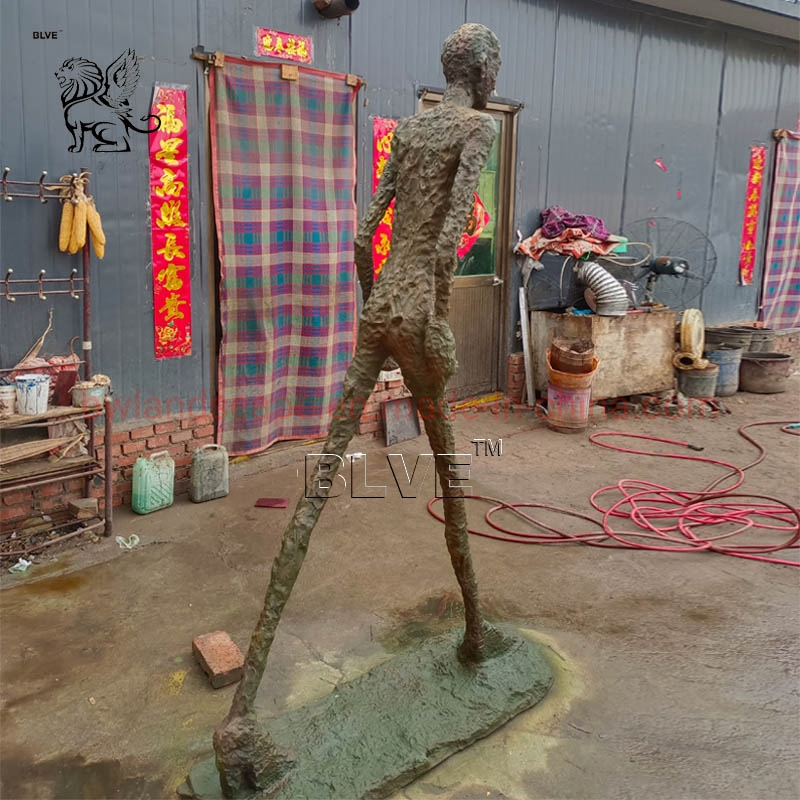 Blve Outdoor Life Size Modern Art Metal Abstract Figure Bronze Sculpture Giacometti Garden Statue