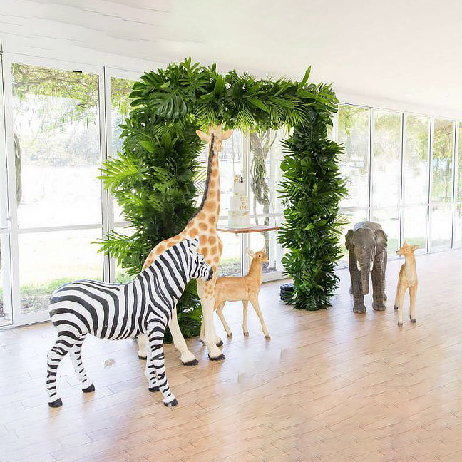 Safari Animals Sculptures Life Size Elephant Giraffe Zebra Statues for Wedding Decoration