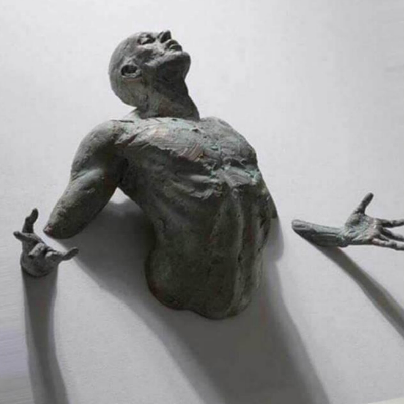 Modern Life Size Art 3D Wall Sculpture Bronze Climbing Man Statue Human Statue