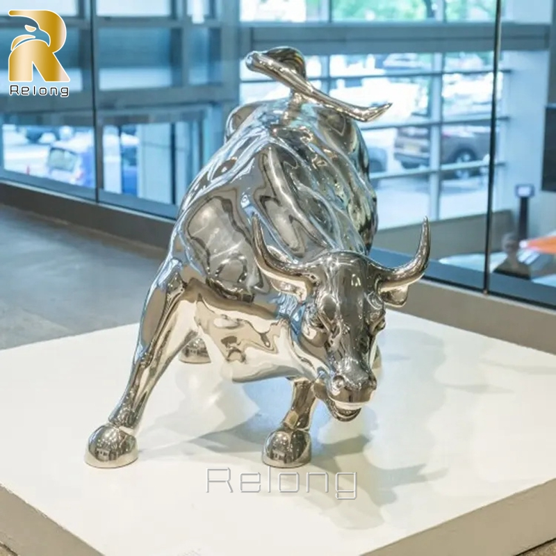 Popular Stainless Steel Wall Street Bull Statue Geometric Metal Bull Sculpture