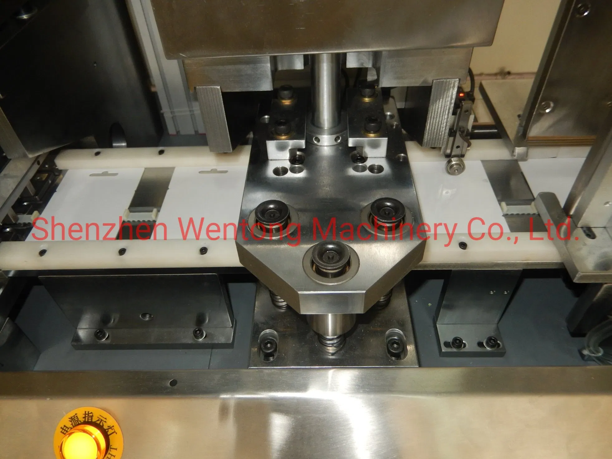 High Precision PVC Card Punching and Creasing Machine for Professionals