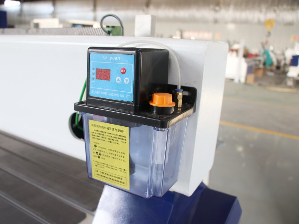 Professional Manufacturer 3-Axis 1325 CNC Router Woodworking Engraving Machine