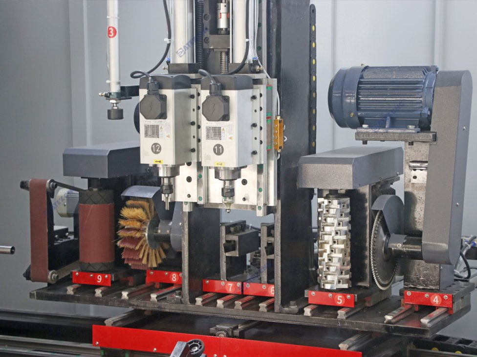 Industrial Grade Multifunctional Woodworking Lathe CNC with Fully Enclosed Protective Cover