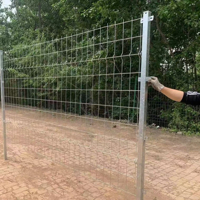 Workshop Guardrail System with Additional Features Like Signage Holders and Tool Hooks for Increased Functionality in Industrial Workshops and Maintenance Bays