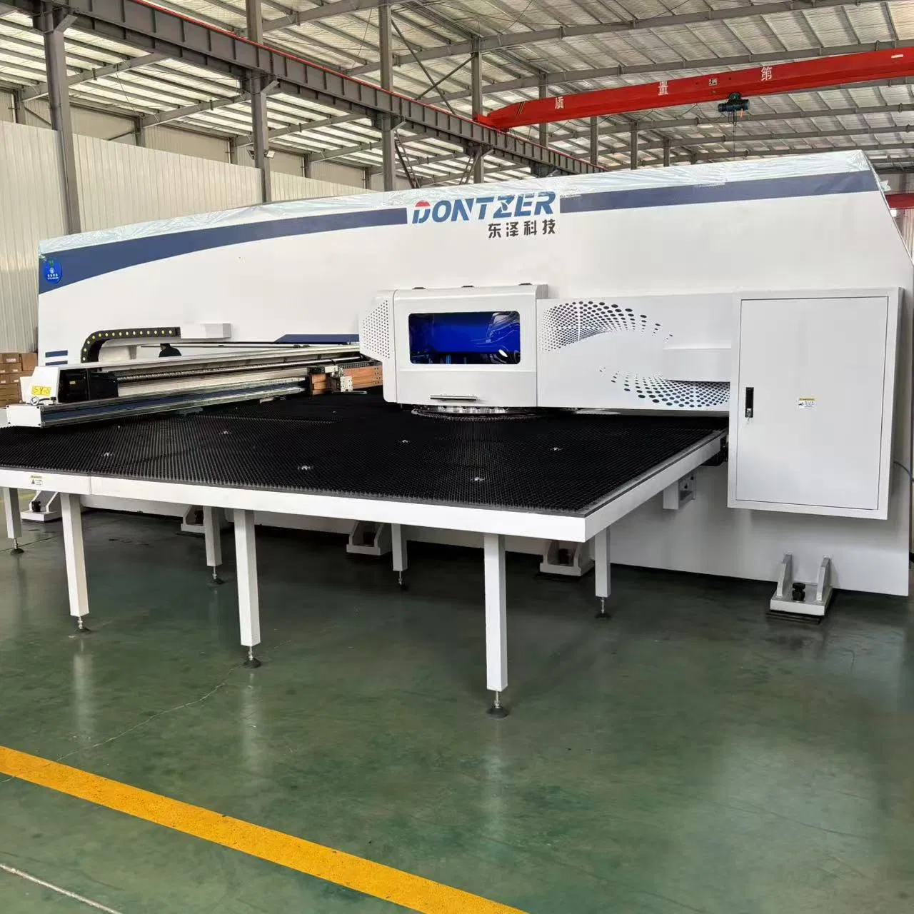 Enclosure Radiator Cabinet Factory Sheet Metal CNC Perforating Press Machine /CNC Thick Turret Punching Machine /CNC Thick Turret Punch Press Machine