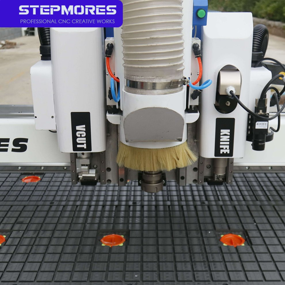 4X8FT Atc CNC Router with CCD Camera Vibrating Half Cutting Tangential Knife