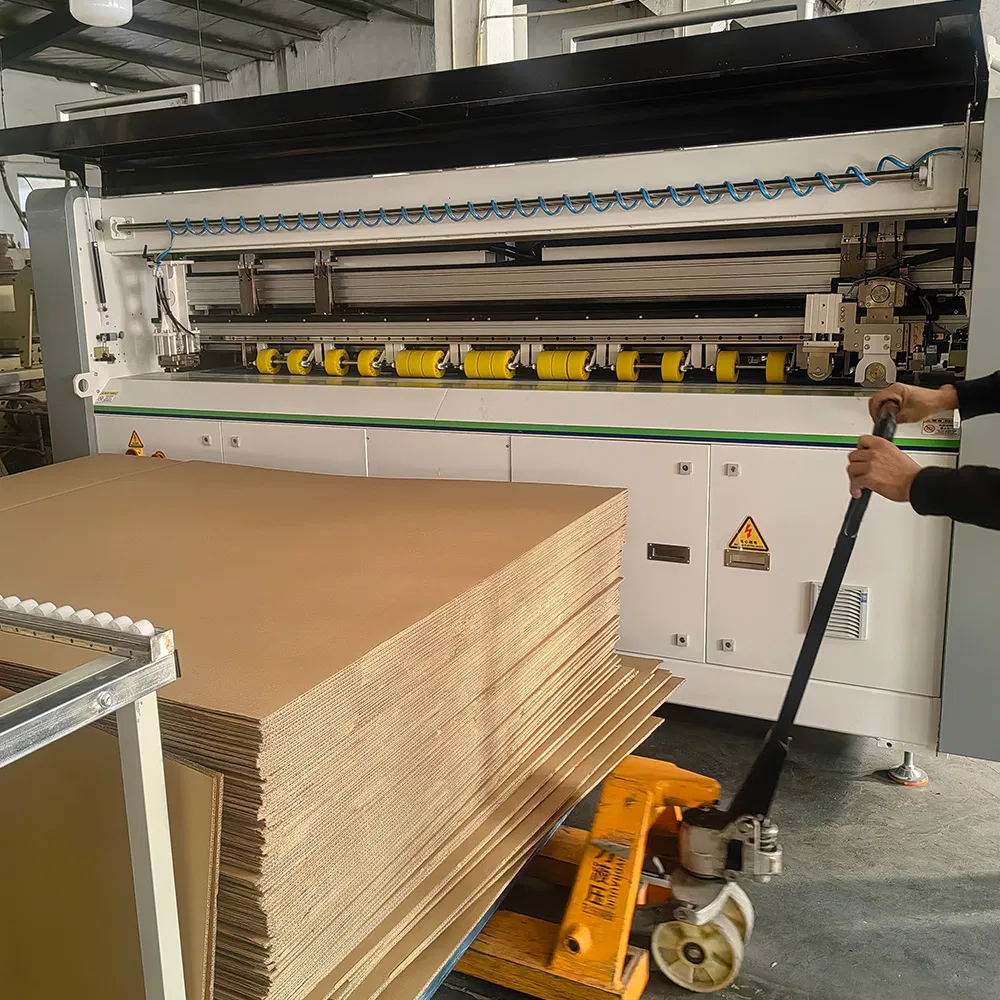 Fully Automatic Cardboard Box Machine with Functions of Slotting Creasing and Punching