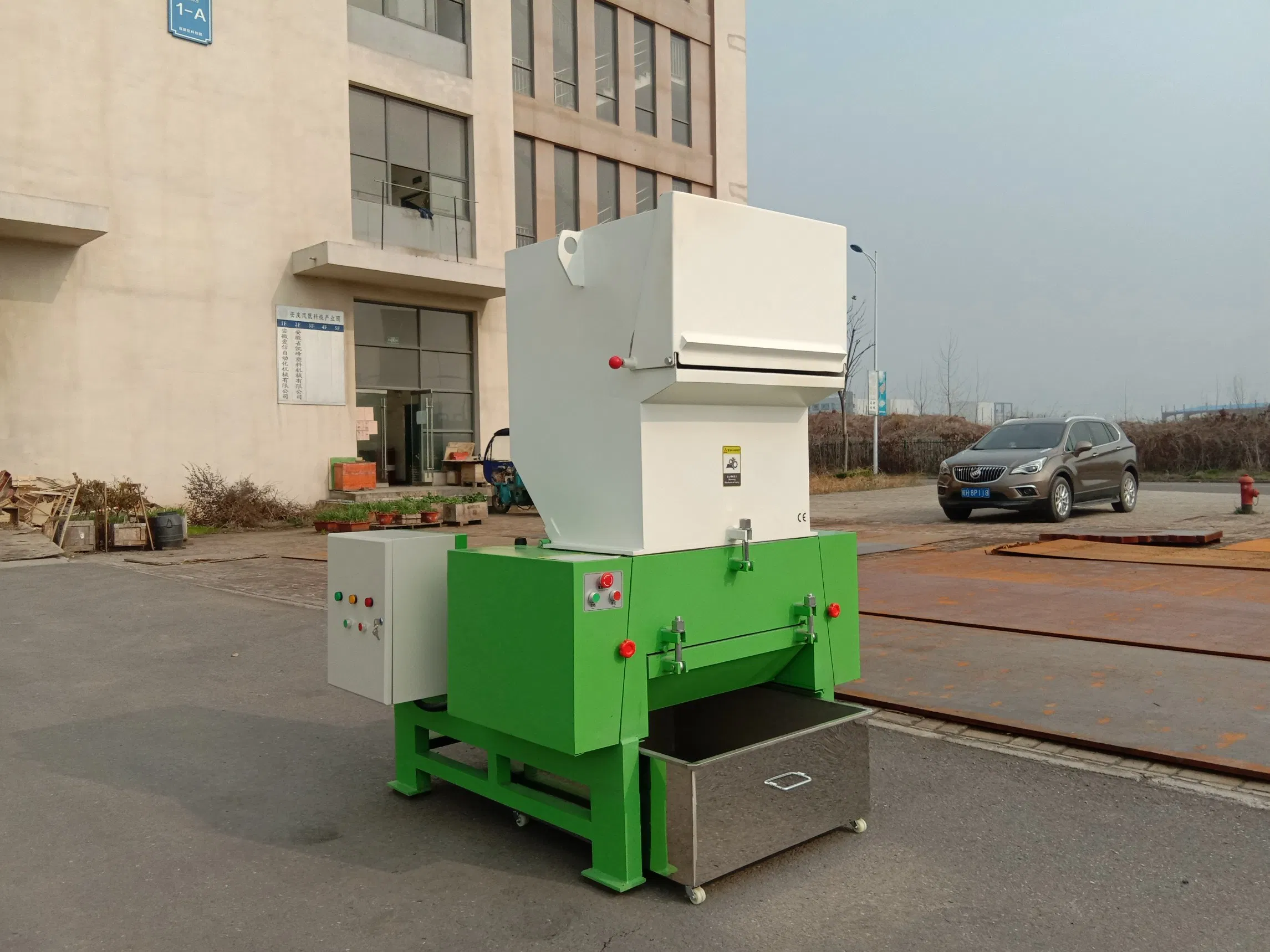 New Design Industrial Plastic Crusher Grinder for Sale with Great Price