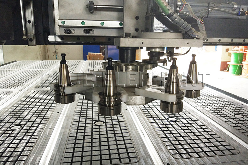 Bew Look 2040 CNC Oscillating Knife Cutting Machine Atc CNC Router Linear Tool Changer for Sale in Kenya