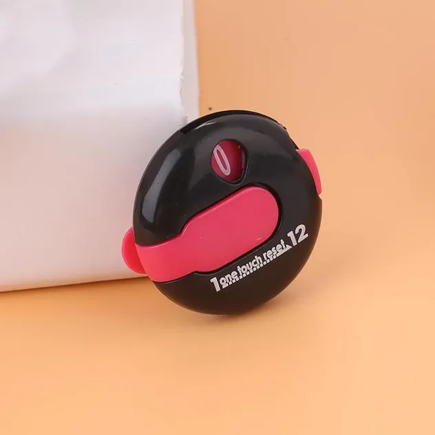 Mini Golf Scorekeeper Detail 3