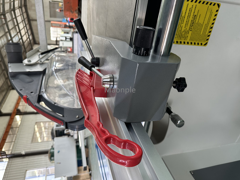 Suitable for Cutting Multi-Layer Woodworking Sliding Table Panel Saw Machine