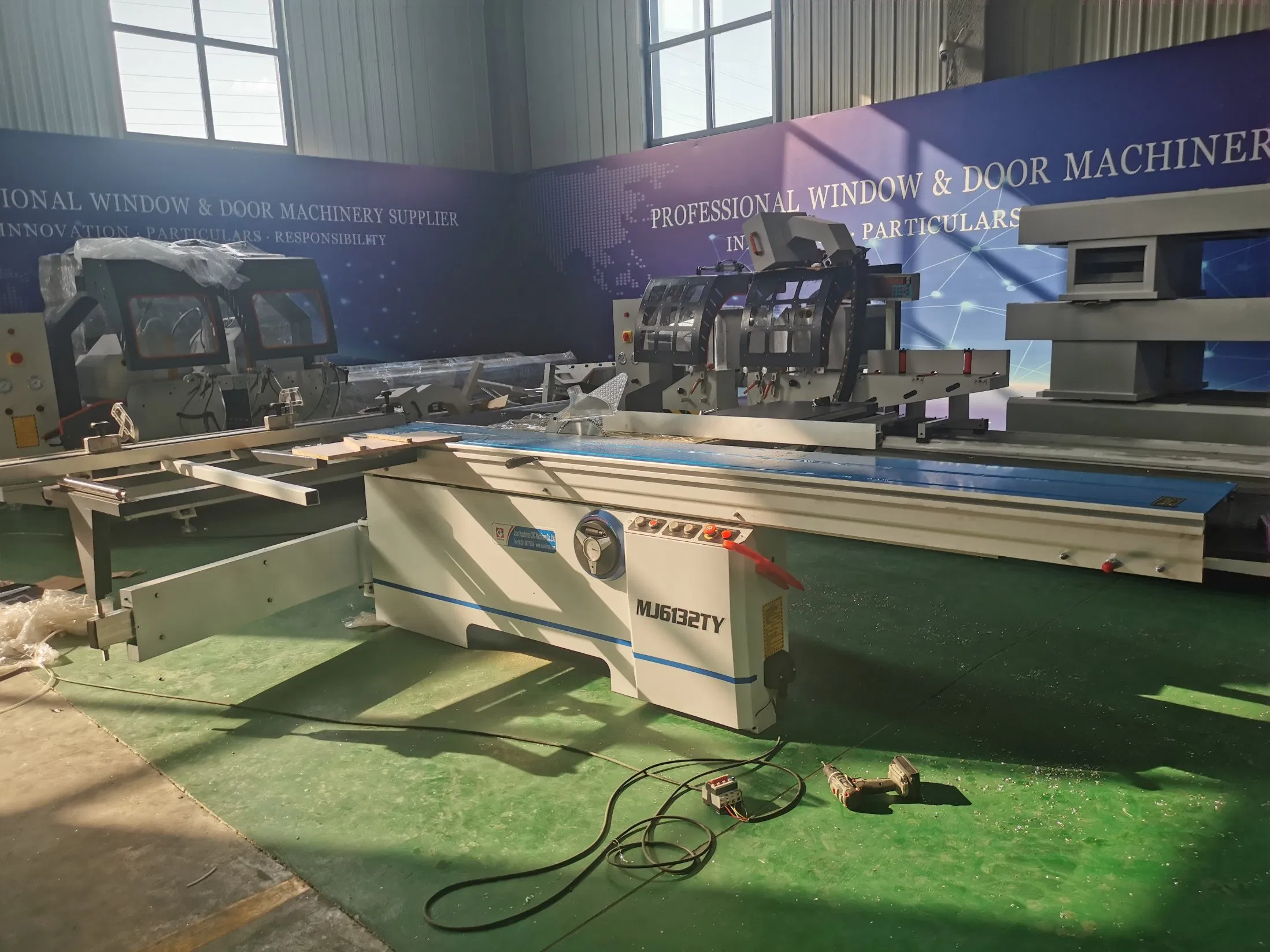 Nisen Panel Saw Modular Furniture Production Line Woodworking Tool