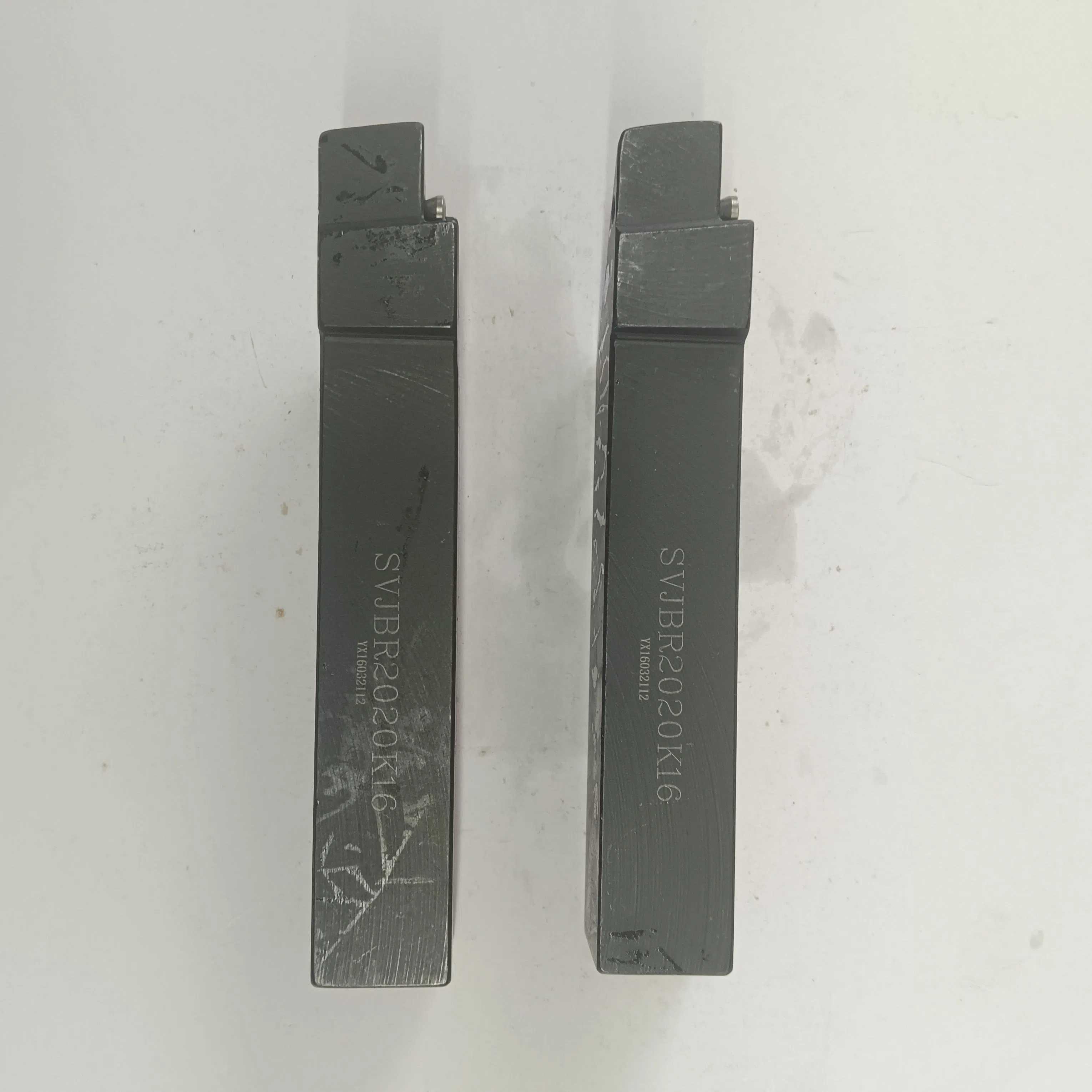 Svjbr1616h16/Svjbr2020K16/Svjbr2525m16 CNC External Circular Cutting Tool Lathe Universal Screw Type Tool Holder OEM Supported