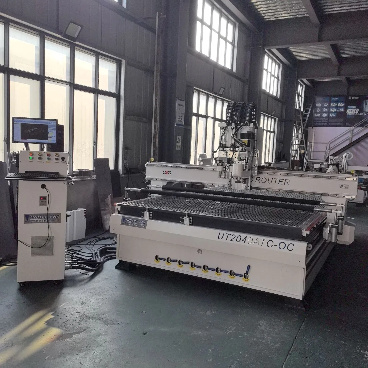 Multi Purpose CNC Oscillating Machine with Atc for MDF Acrylic Foam Cardboard