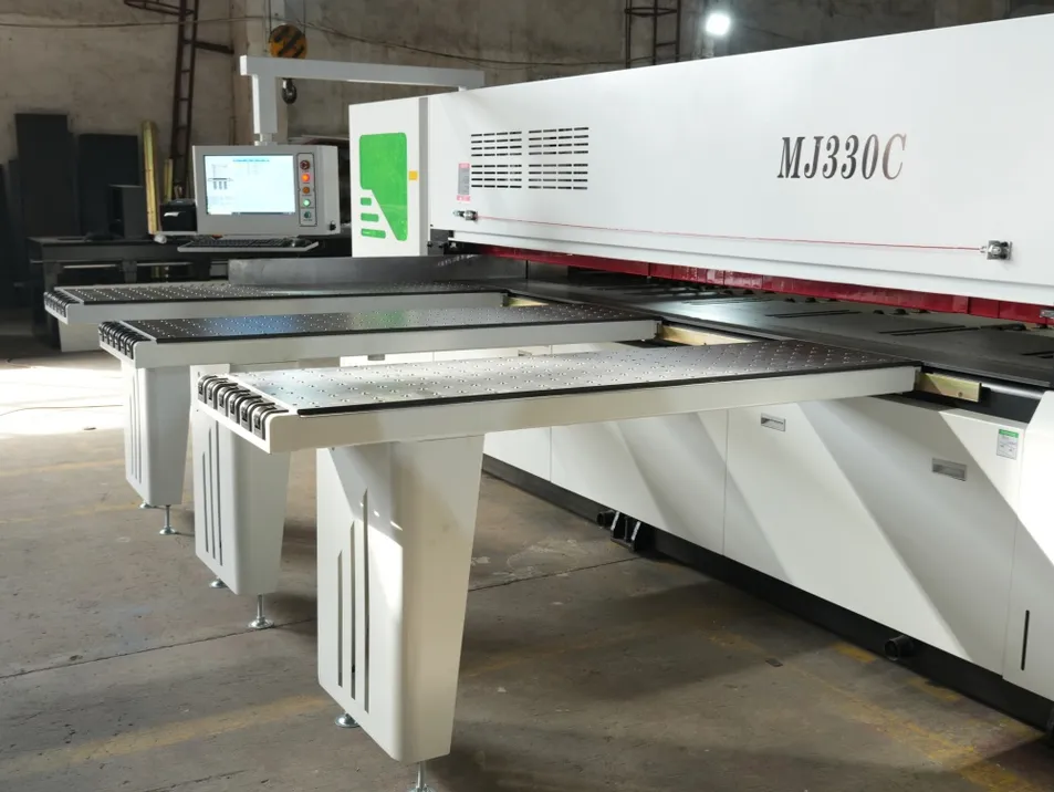 CNC Beam Saw Detail 1