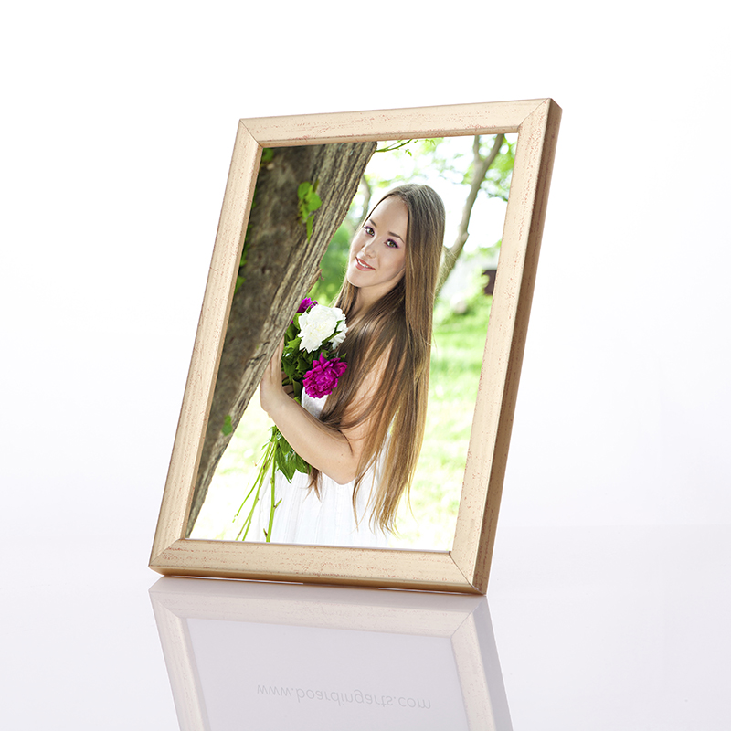 Custom Solid Wood Photo Frame , Decoration wooden frame for you poster or photography Manufacturers, Product