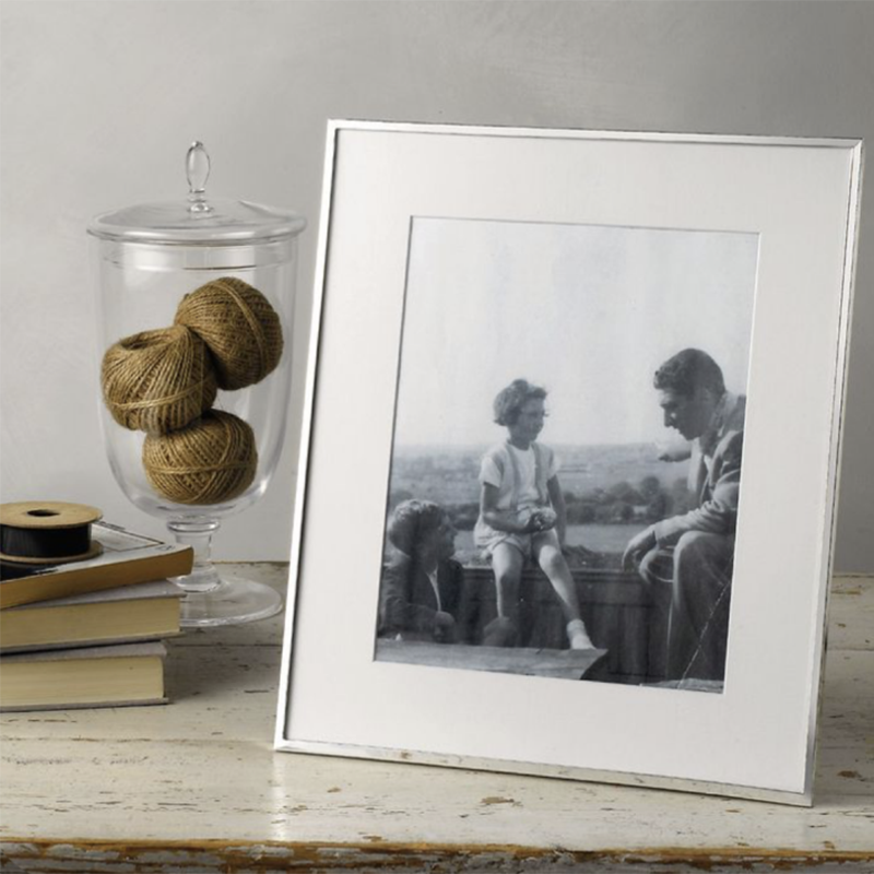 Aluminum Picture Frame Display 2