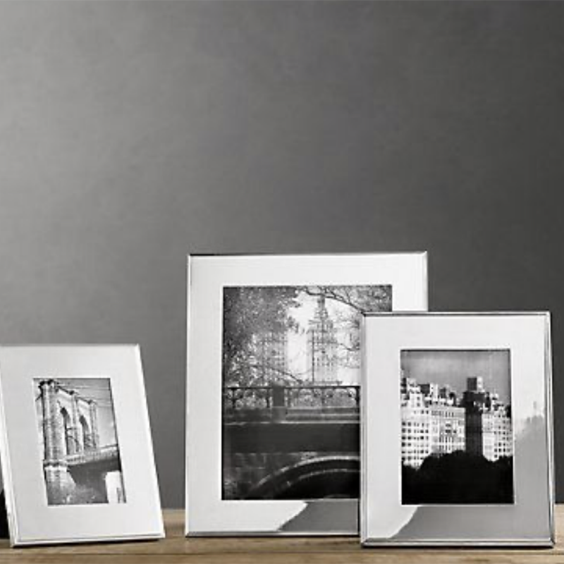 Aluminum Picture Frame Display 1