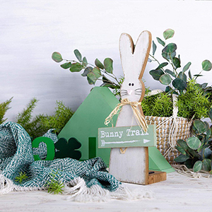 Famous Easter Bunny Wooden Engraved Decorative Sign Plaque Distressed Home Decor Manufacturers, Supplier