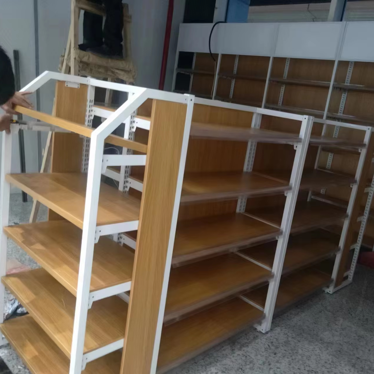 Steel and Wood Shelves Manufacturer Direct Sales Pet Store Mother and Baby Store Shelves