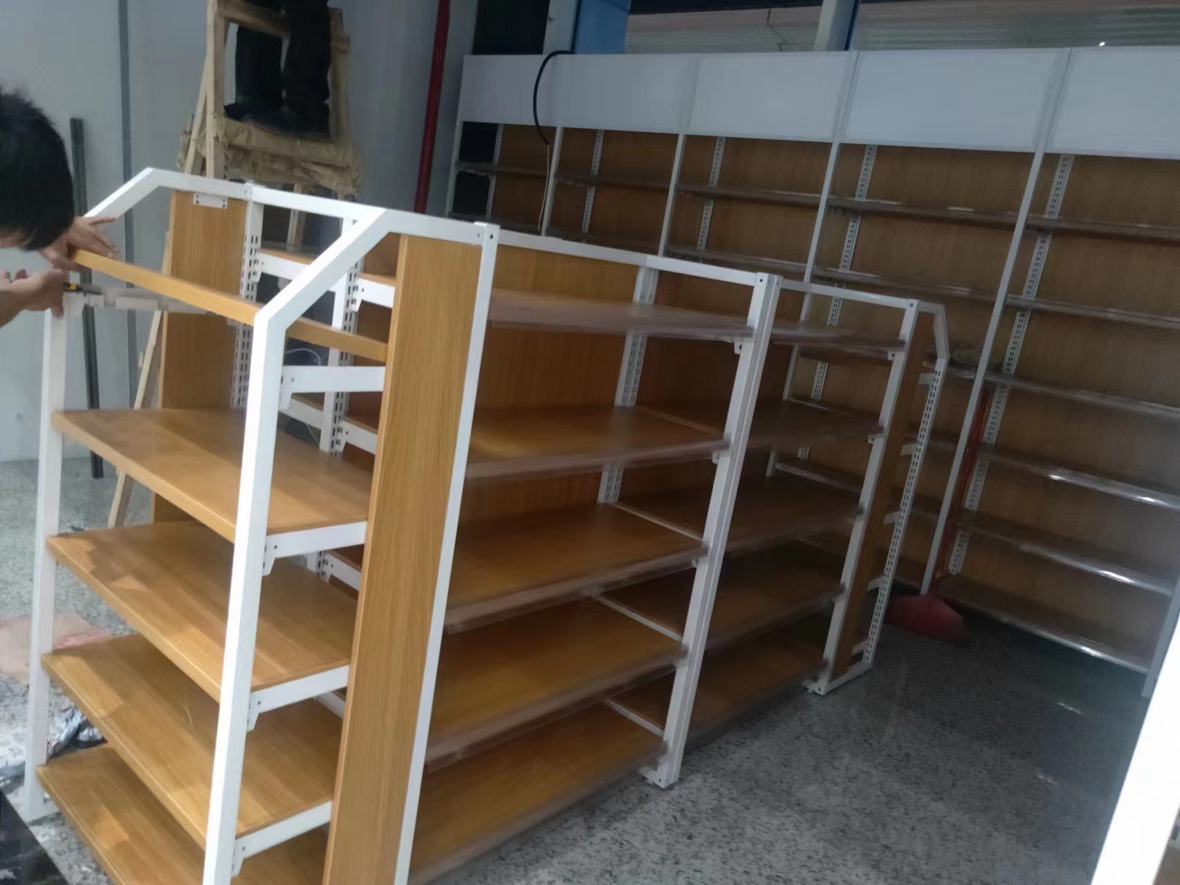 RD-38# Double-Sided Acrylic and Wood Arch-Shaped Multicamadas RZ Storage and Display Estante for Supermarket Use