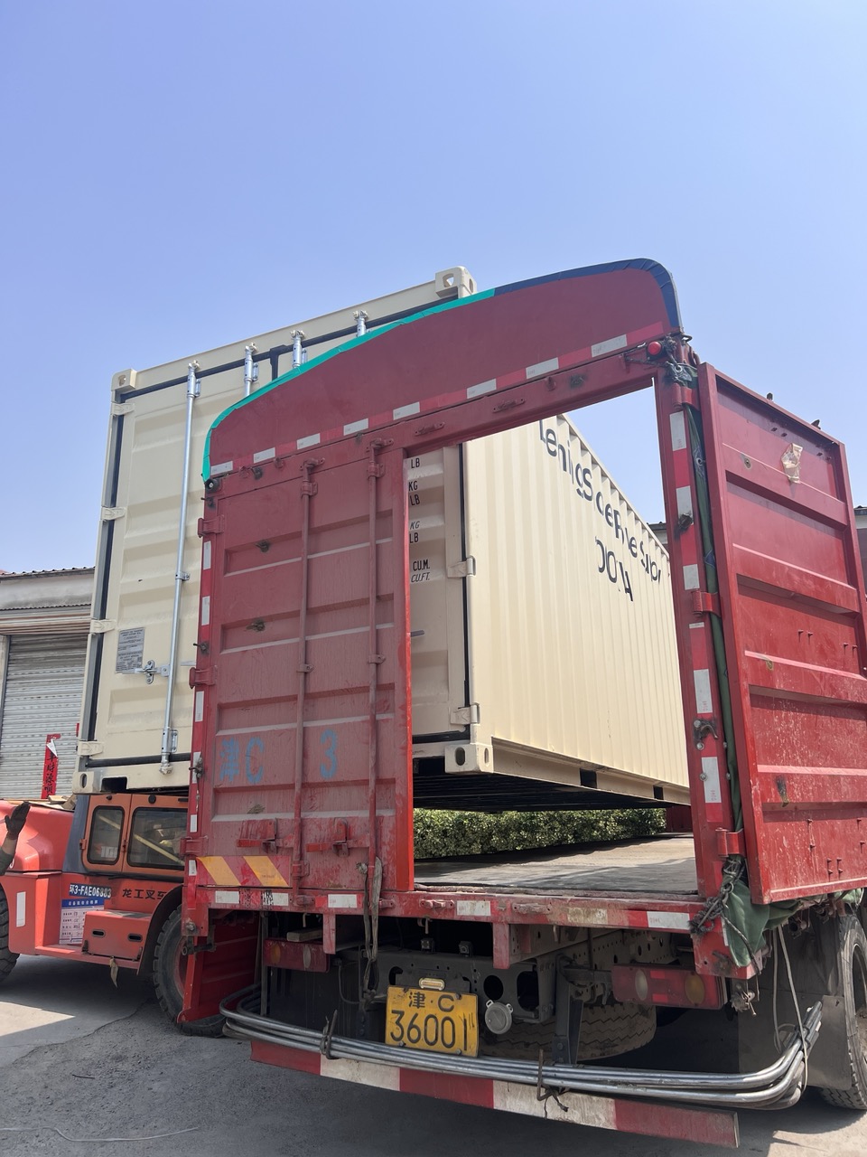 Deming 400kVA Three Phase Marine Shore Power Converter Forced Convection Cooling 96% Efficiency Wide Voltage & 400Hz for Vessel