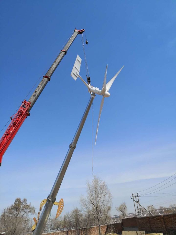 Horizontal Axis Wind Turbine View 6