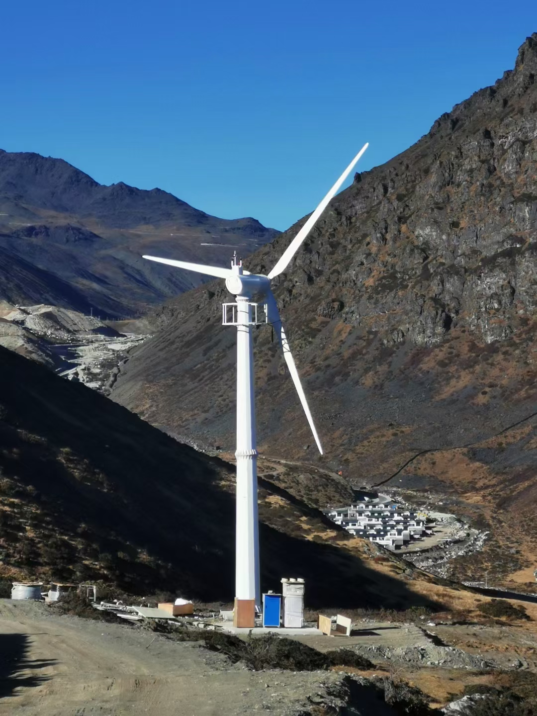 Factory Price 1KW Wind Turbine 1000W Wind Generator for Wind Power Application on Sale!